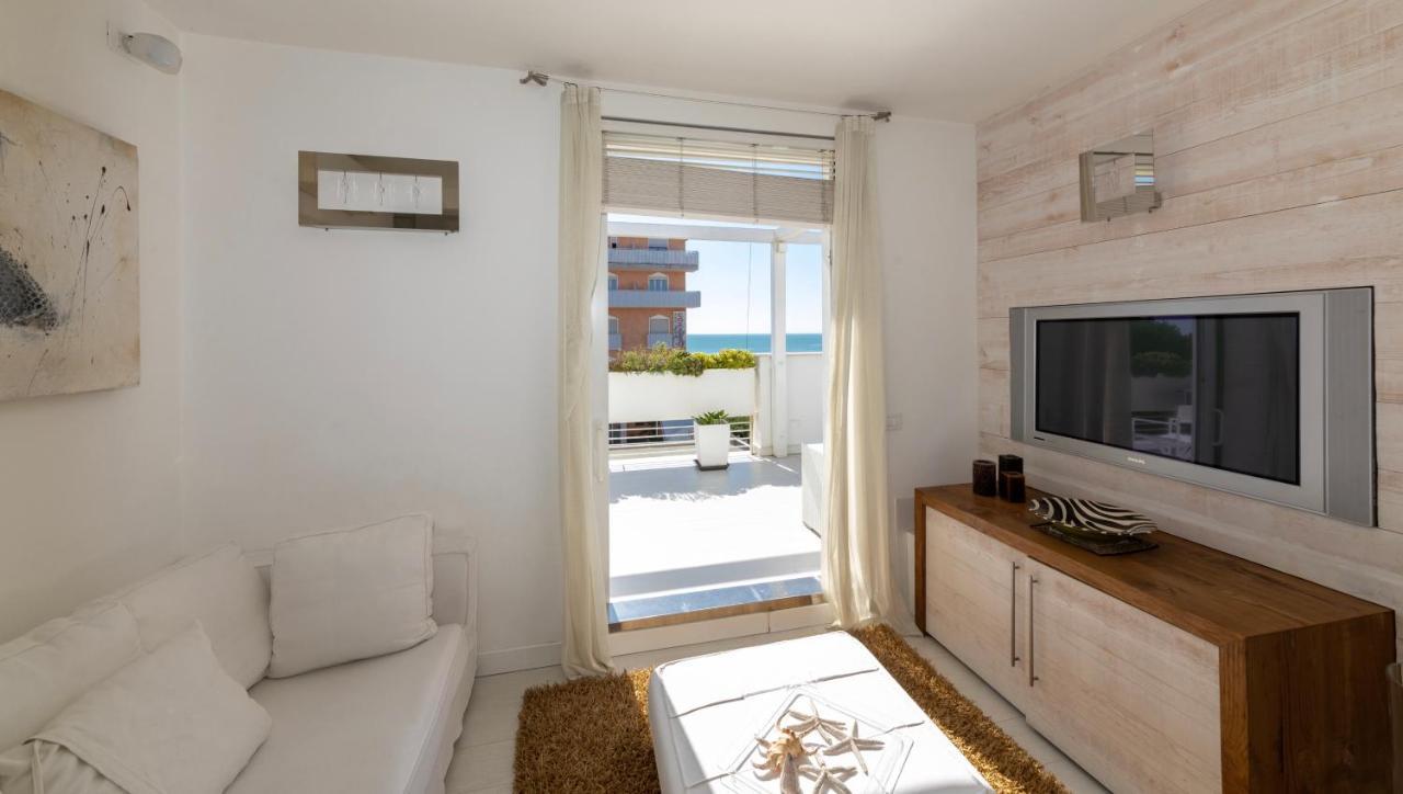 Magnifico Appartamento Dominique Jesolo Lido Carraro Immobiliare - Family Apartments ภายนอก รูปภาพ